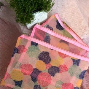 Ellen Tracy. Floral Mesh Travel Bags (set of 3)💝